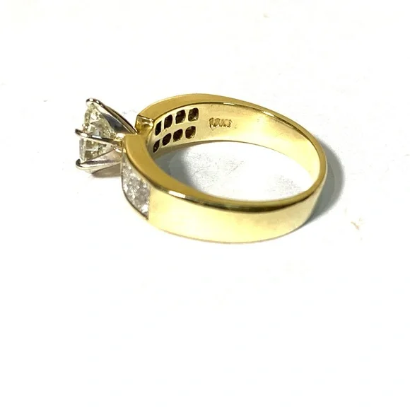 18K 1 Cwt. Fancy Yellow Oval & Princess Cut Diamond Solid Gold Ring - Picture 4 of 5